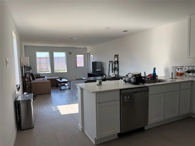 $1,700 | 16722 Largetooth Aspen Lane, New Caney, TX 77357