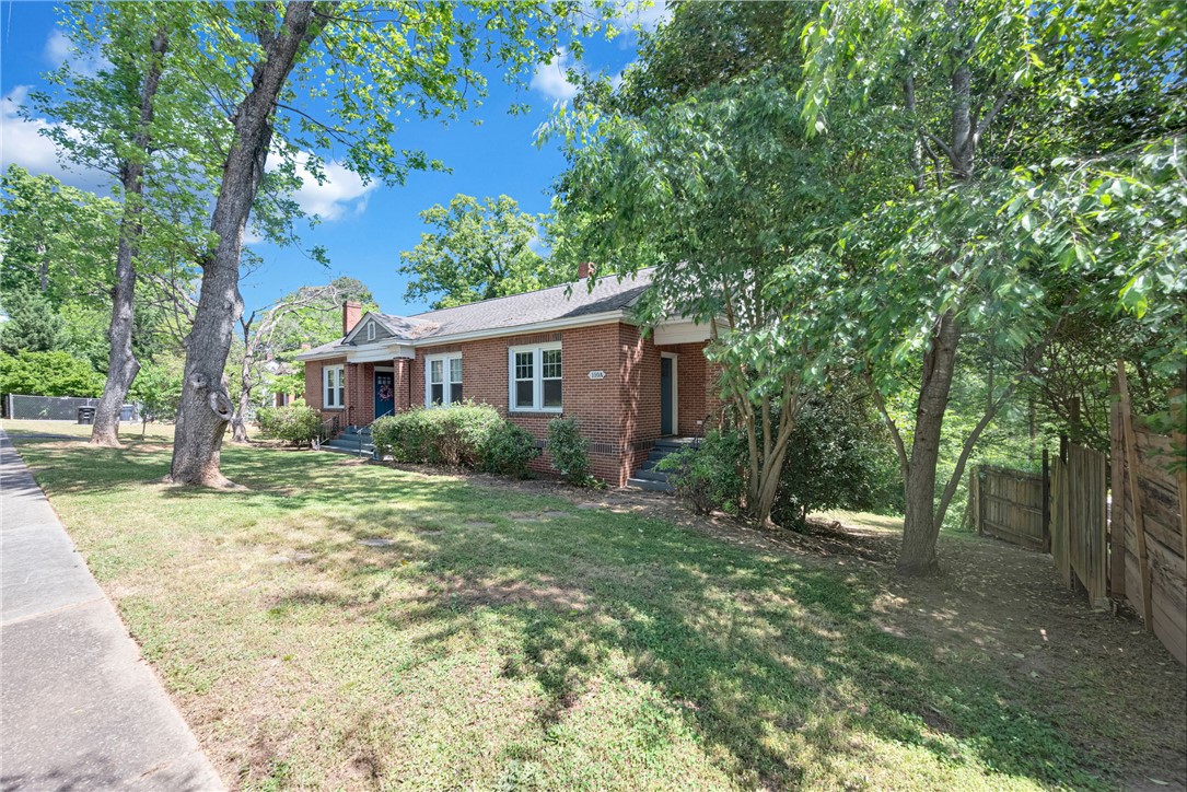 110A Cochran Block, Unit A B Anderson, SC 29625 - Photo 19 of 23 110 A on the right