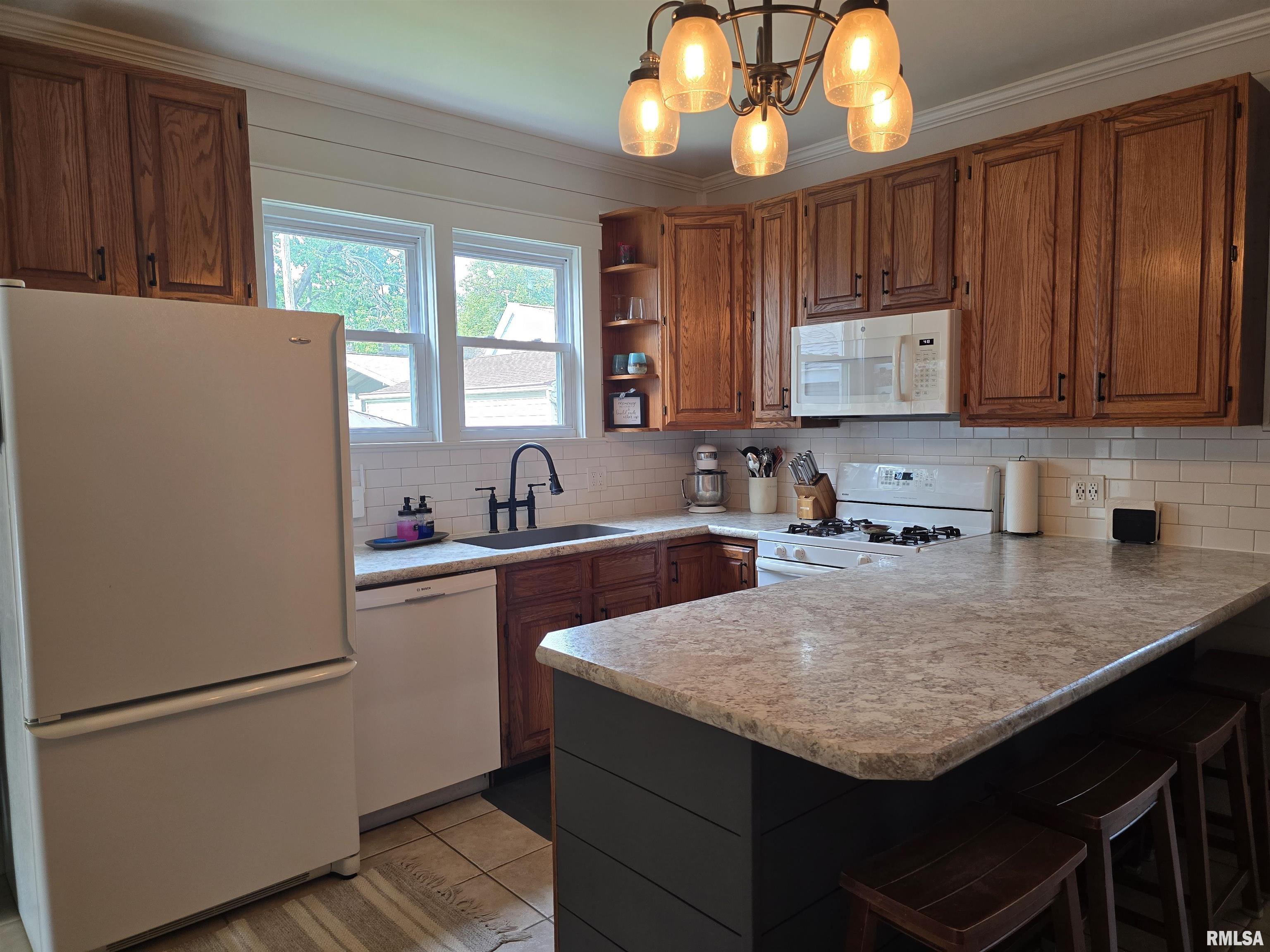 131 West Olive Street Canton, IL 61520 - Photo 33 of 76