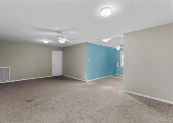 $550,000 | 140 Eastwood Drive, Milam, TX 75959