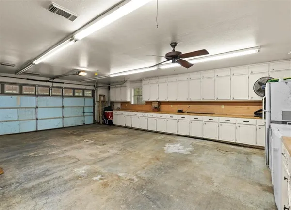 $550,000 | 140 Eastwood Drive, Milam, TX 75959