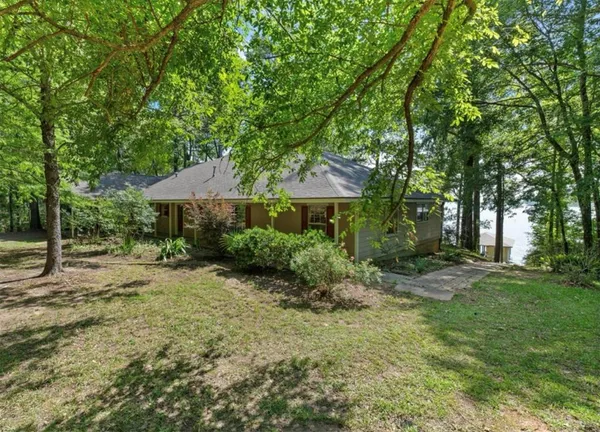 $550,000 | 140 Eastwood Drive, Milam, TX 75959