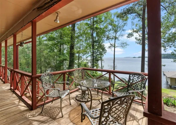 $550,000 | 140 Eastwood Drive, Milam, TX 75959