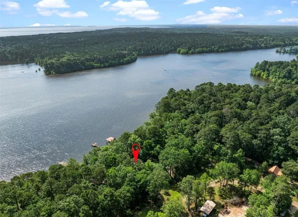 $550,000 | 140 Eastwood Drive, Milam, TX 75959