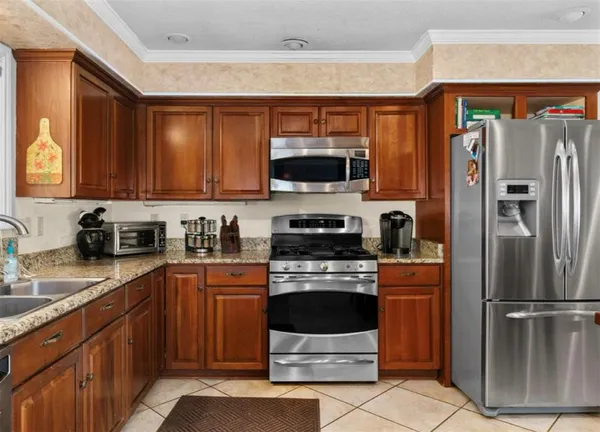 $550,000 | 140 Eastwood Drive, Milam, TX 75959