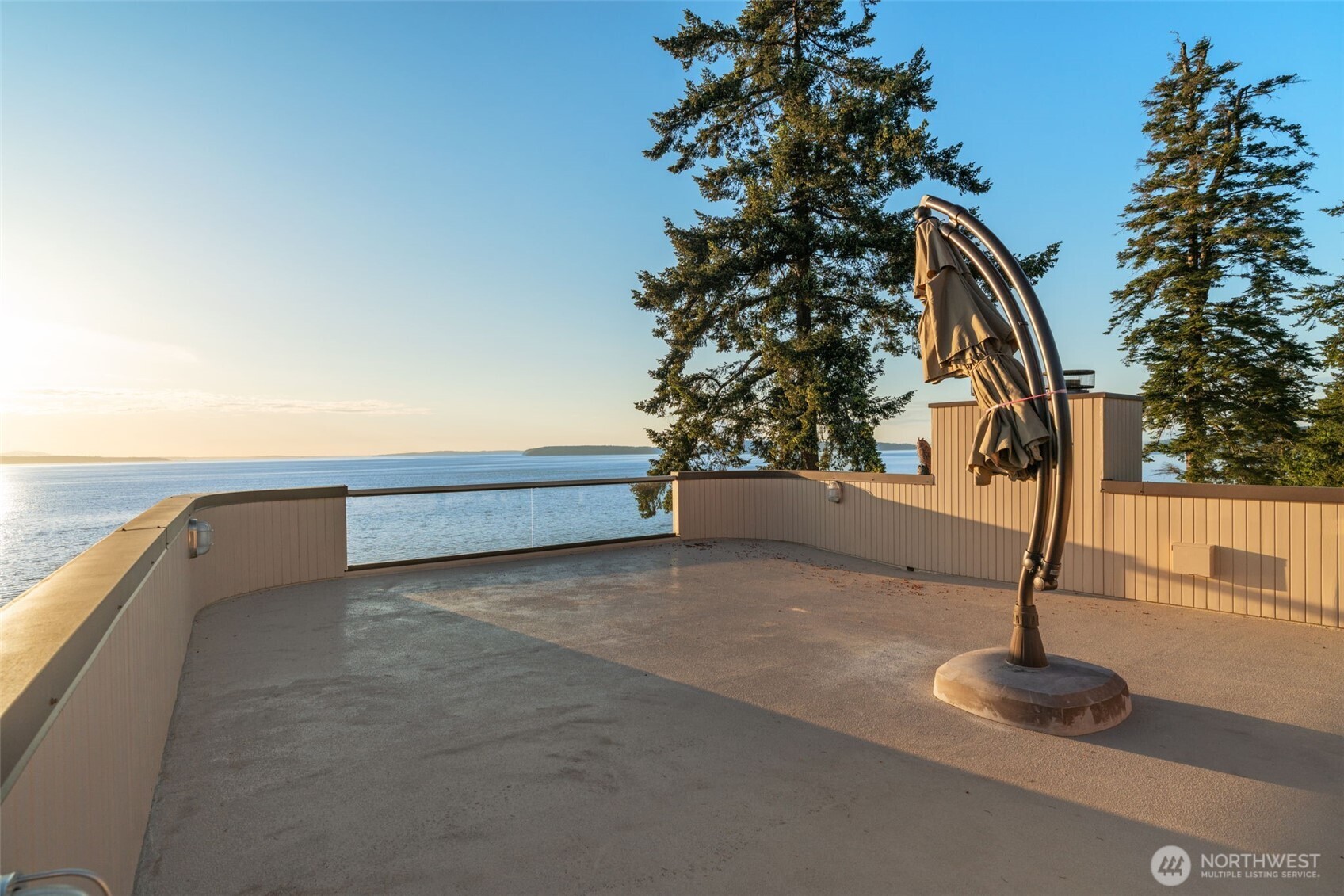 9233 Olympic View Drive Edmonds, WA 98020 - Photo 34 of 40
