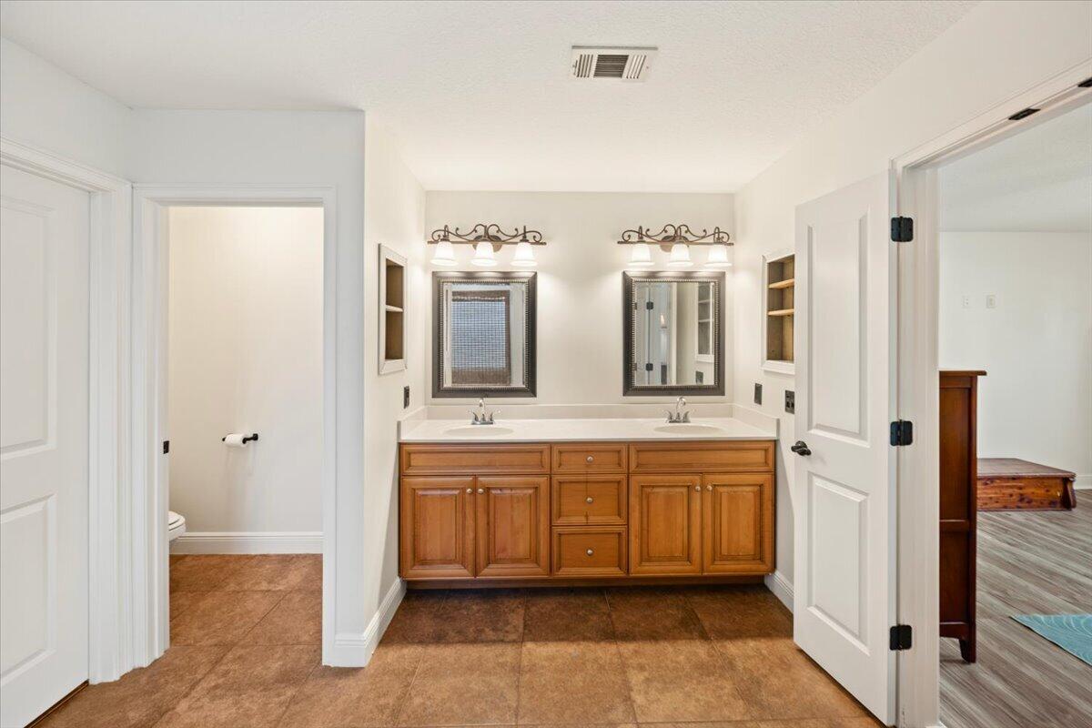 2296 Valley Road Navarre, FL 32566 - Photo 12 of 47 08-1V3A0636