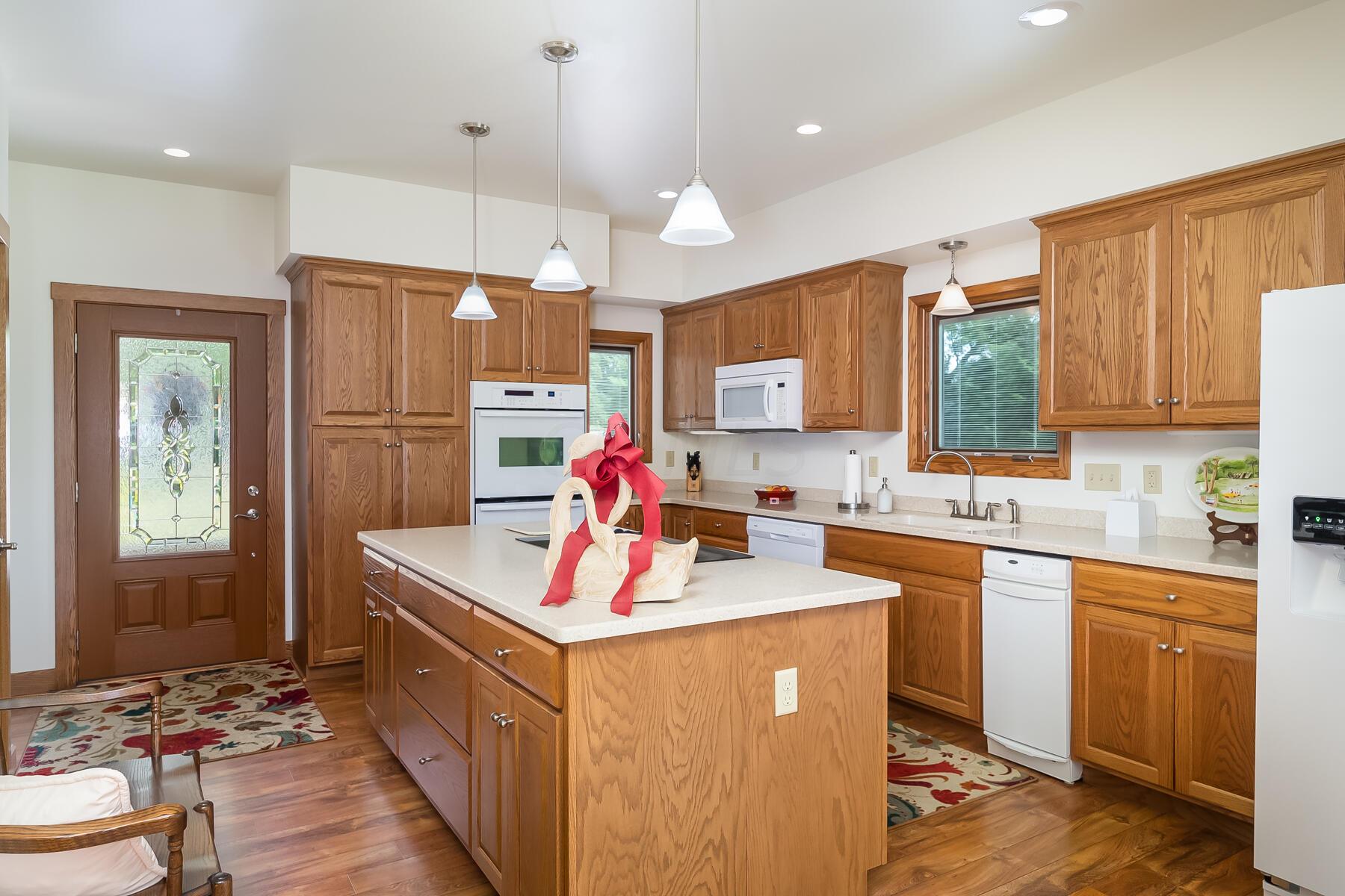 830 Pollock Road Delaware, OH 43015 - Photo 7 of 80 Kitchen