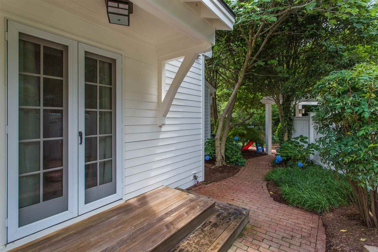 2318 Hales Road Raleigh, NC 27608 - Photo 30 of 30 Photo 30