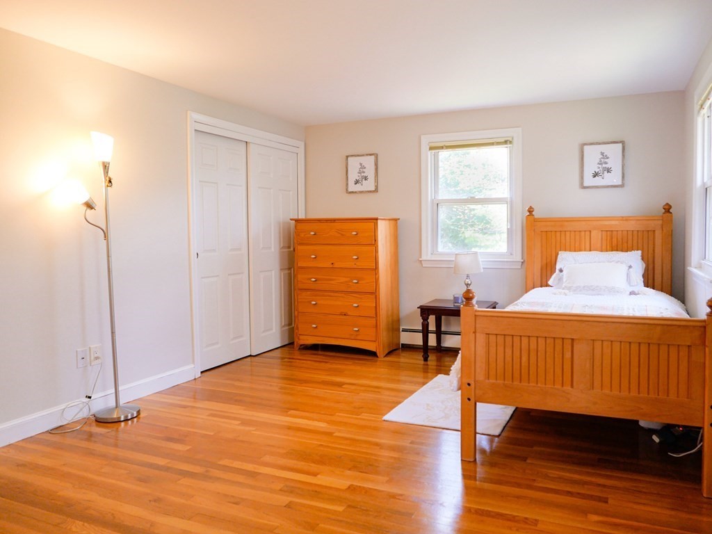 33 Lillian Road Lexington, MA 02420 - Photo 17 of 34 Gallery Image 17