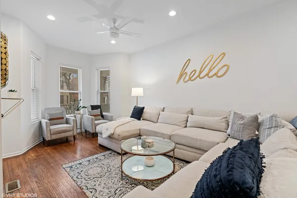 $3,500 | 2524 North Washtenaw Avenue, Unit 1F, Chicago, IL 60647