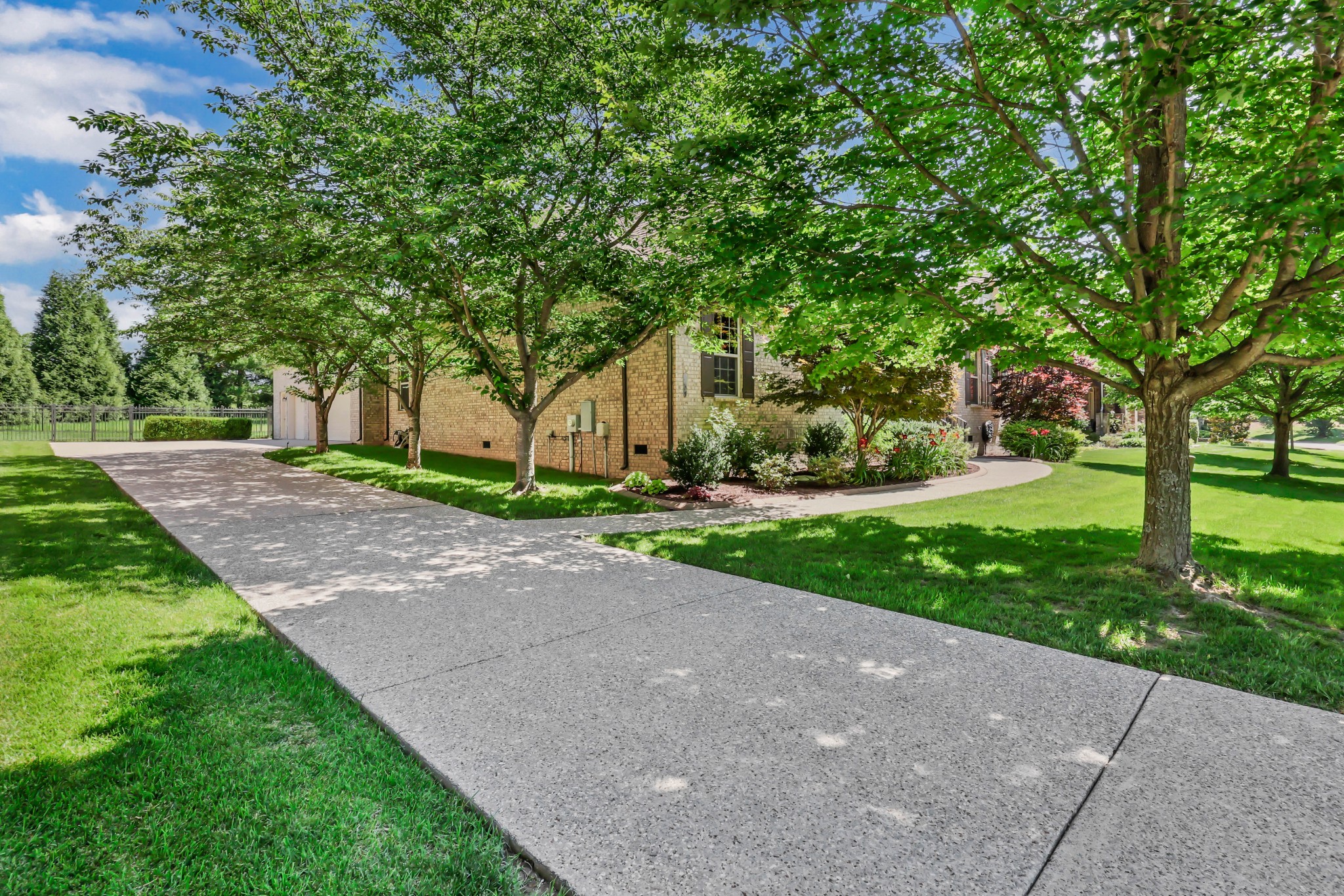 173 Chester Stevens Road Franklin, TN 37067 - Photo 3 of 34 Gallery Image 3