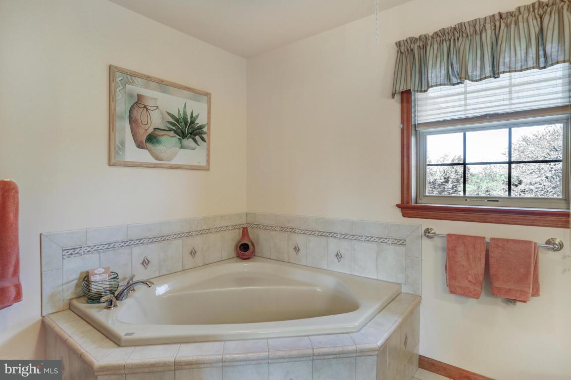 654 North Strickler Road Manheim, PA 17545 - Photo 22 of 59