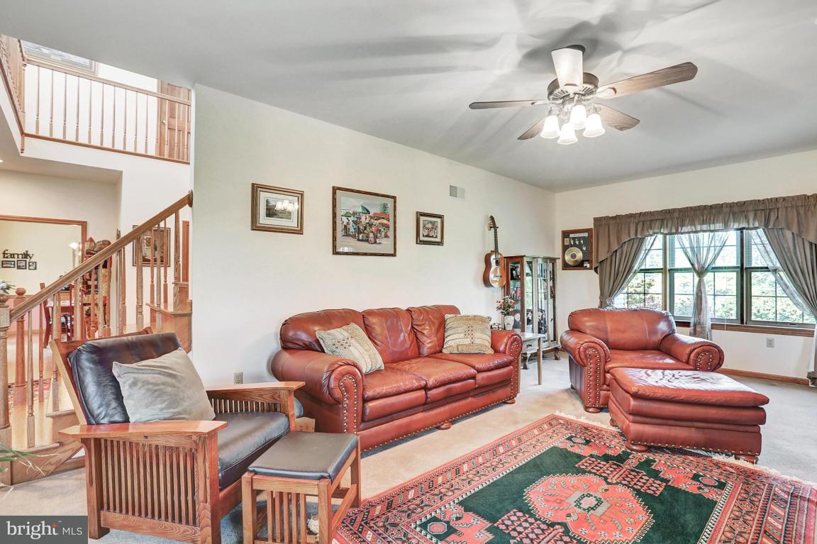 654 North Strickler Road Manheim, PA 17545 - Photo 4 of 59