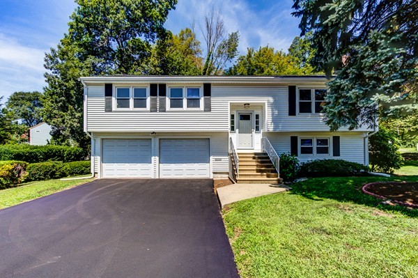 4 Northgate Road Northborough, MA 01532 - Photo 1 of 22 Gallery Image 1