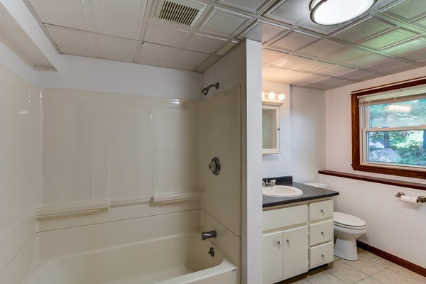 4 Northgate Road Northborough, MA 01532 - Photo 19 of 22 Gallery Image 19