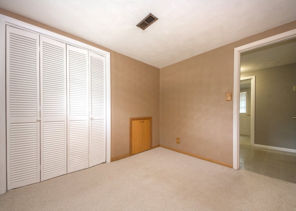 3403 Fairhaven Road Davenport, IA 52807 - Photo 19 of 24 Gallery Image 19