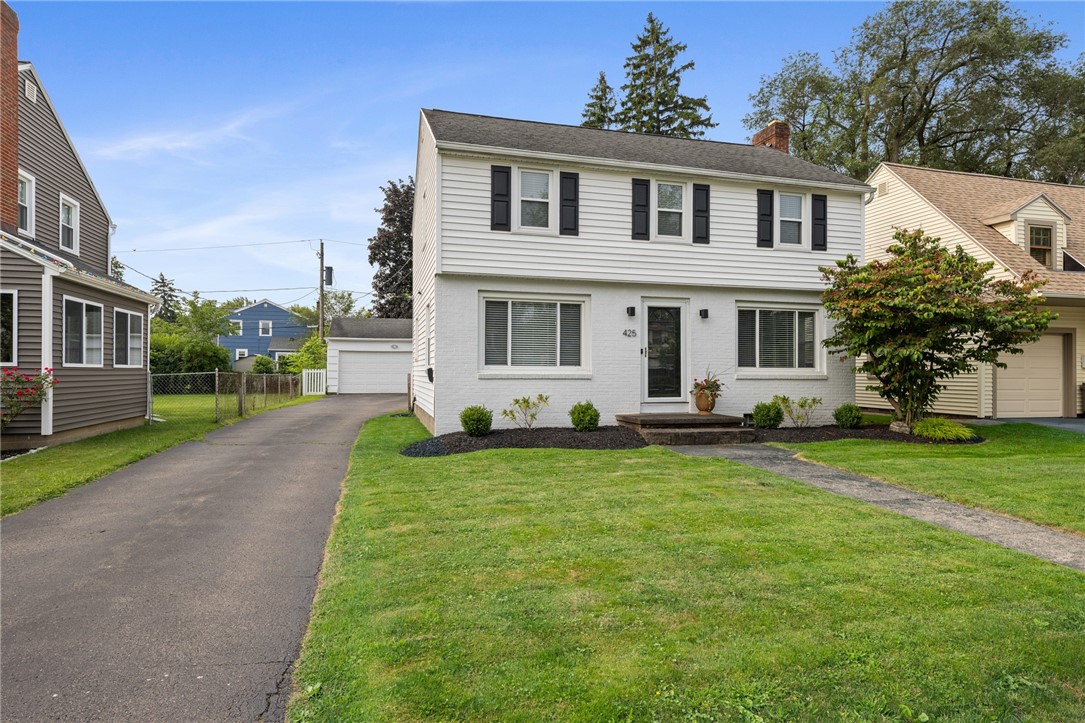425 Harwick Road Irondequoit, NY 14609 - Photo 2 of 34