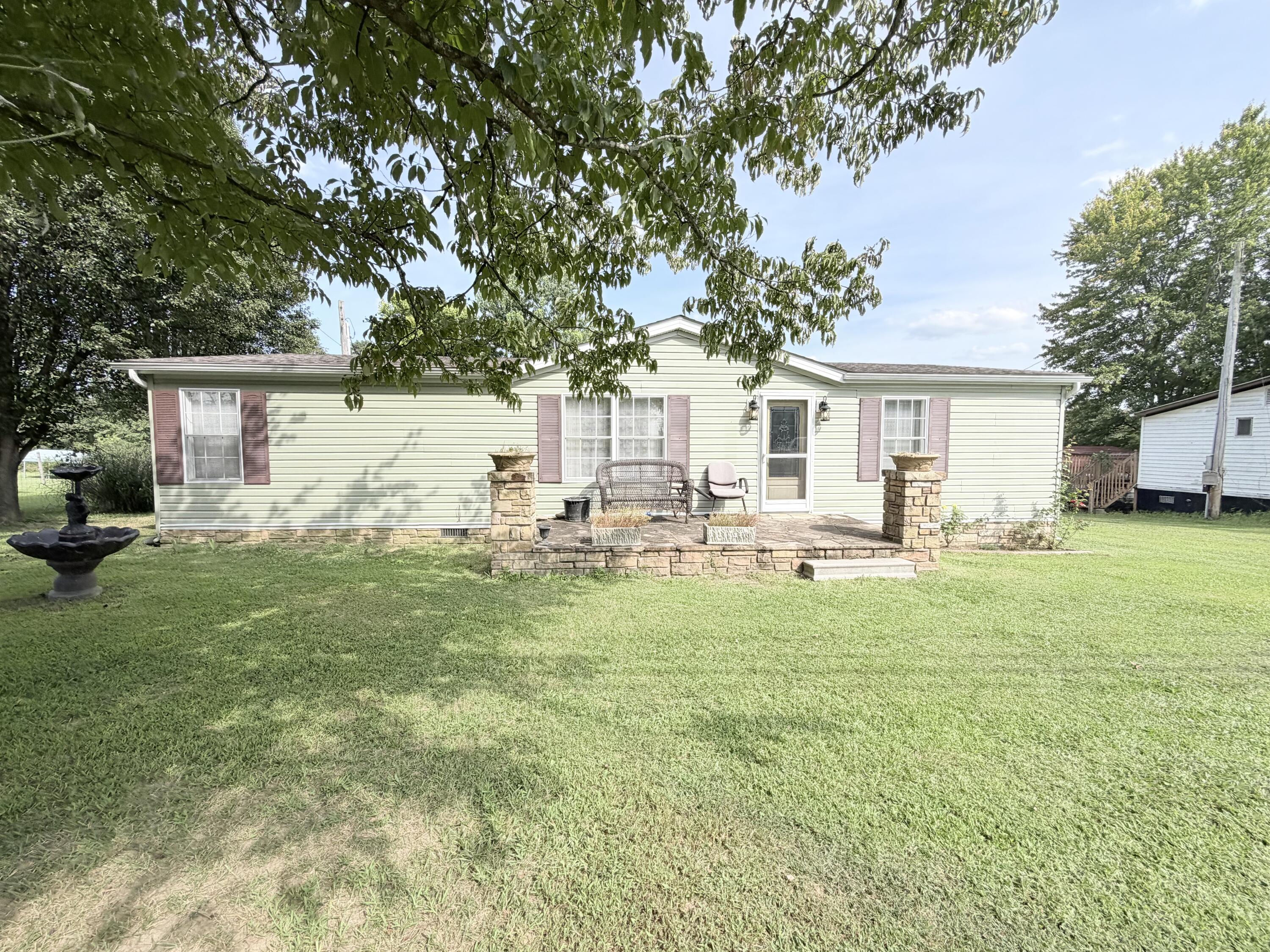 4265 Willailla Road Mount Vernon, KY 40456 - Photo 2 of 33 IMG_9468