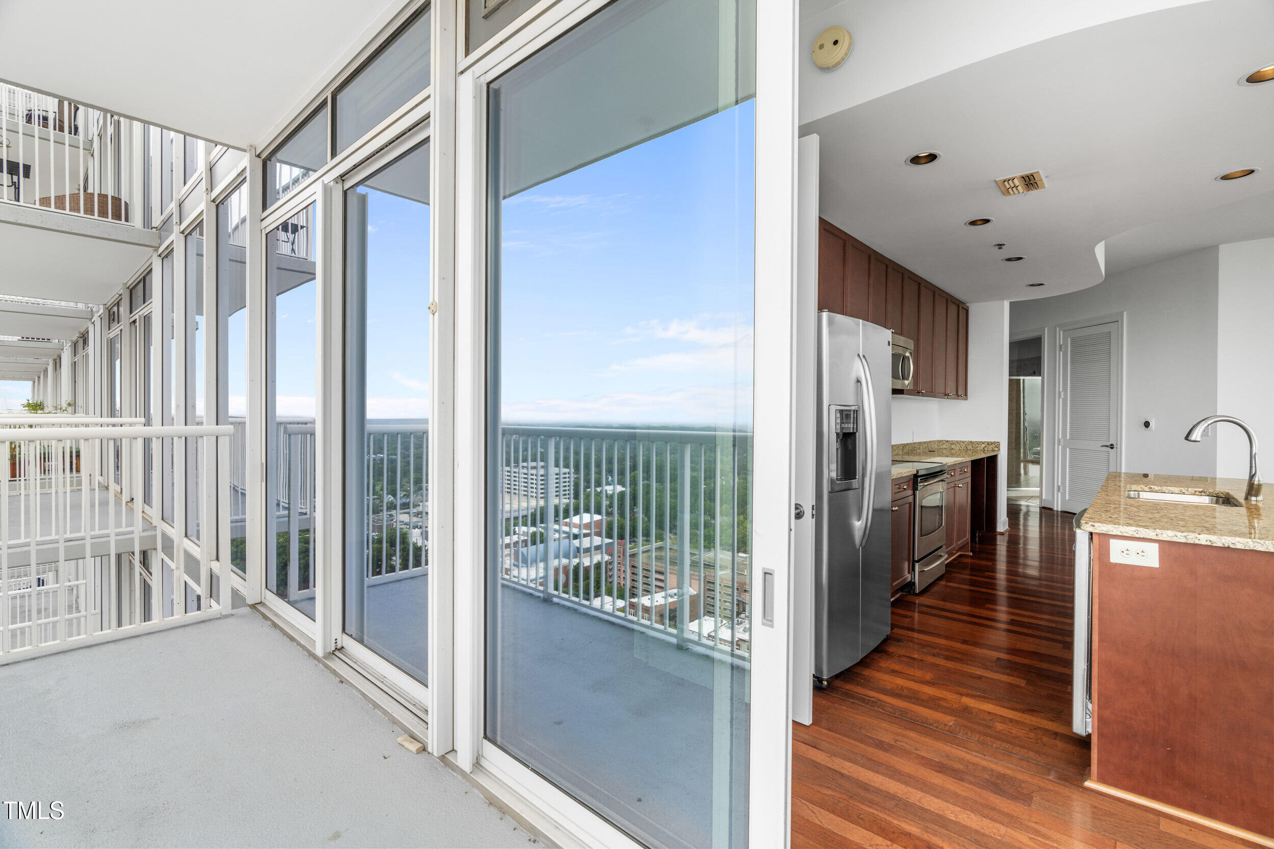 301 Fayetteville Street, Unit 2601 Raleigh, NC 27601 - Photo 11 of 41 dsc02612