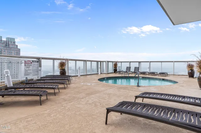 $750,000 | 301 Fayetteville Street, Unit 2601, Raleigh, NC 27601
