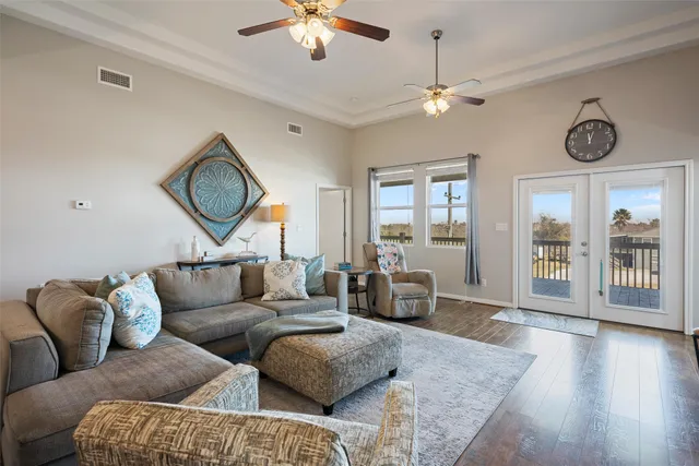 $589,000 | 1009 North Monkhouse Drive, Port Bolivar, TX 77650