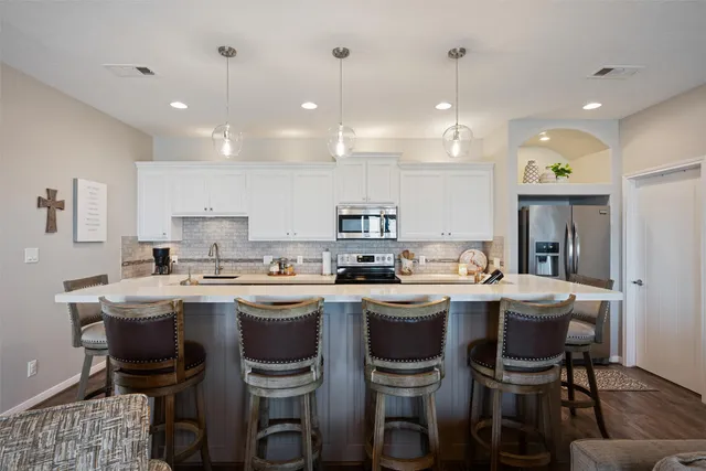 $589,000 | 1009 North Monkhouse Drive, Port Bolivar, TX 77650