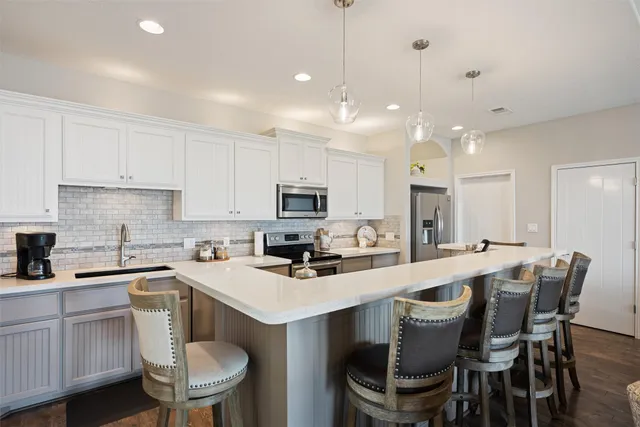 $589,000 | 1009 North Monkhouse Drive, Port Bolivar, TX 77650