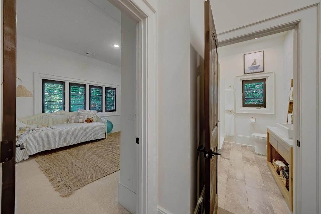 950 Jones Road Roswell, GA 30075 - Photo 27 of 62