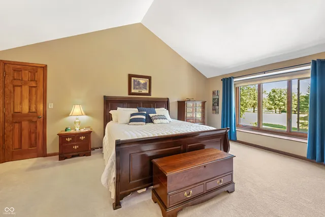 $809,900 | 8304 West Mulligan Lane, Columbus, IN 47201