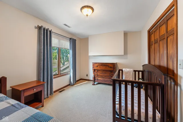 $809,900 | 8304 West Mulligan Lane, Columbus, IN 47201