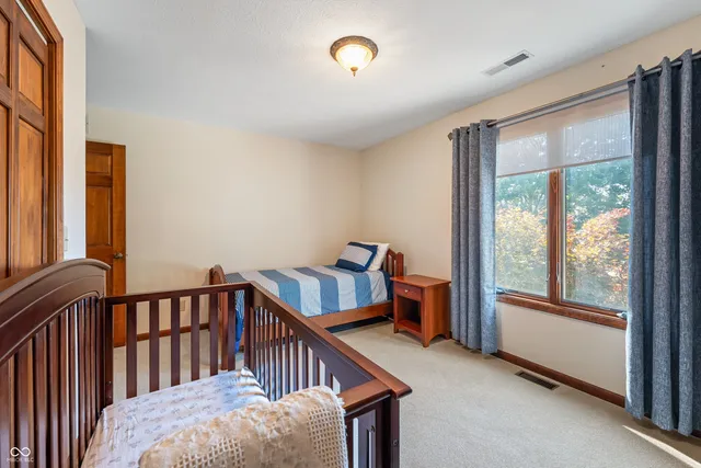 $809,900 | 8304 West Mulligan Lane, Columbus, IN 47201