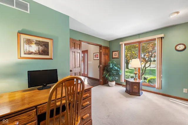 $809,900 | 8304 West Mulligan Lane, Columbus, IN 47201