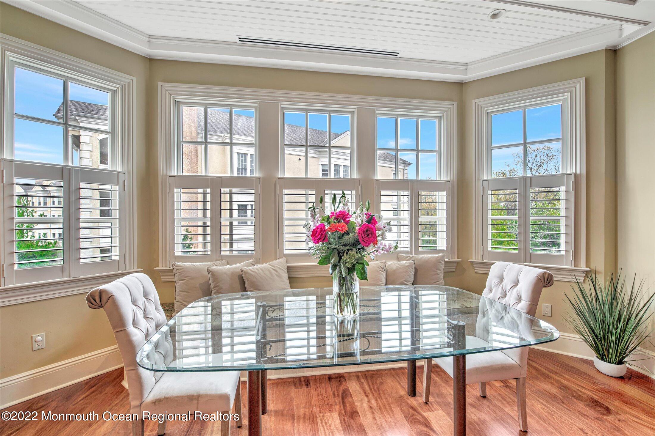 332 Oval Road, Unit 332 Manasquan, NJ 08736 - Photo 19 of 38 Kitchen Dining Area