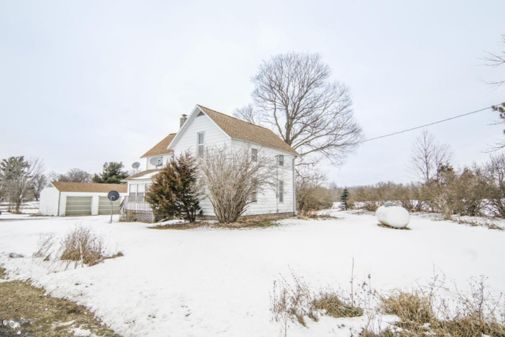 1870 Durkee Road Hastings, MI 49058 - Photo 4 of 53 DSC05302