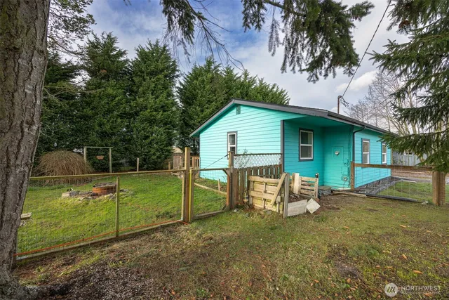 $425,000 | 7631 Parkland Drive, Blaine, WA 98230