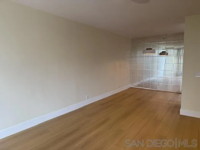 2510 Torrey Pines Road, Unit 312 La Jolla, CA 92037 - Photo 4 of 8