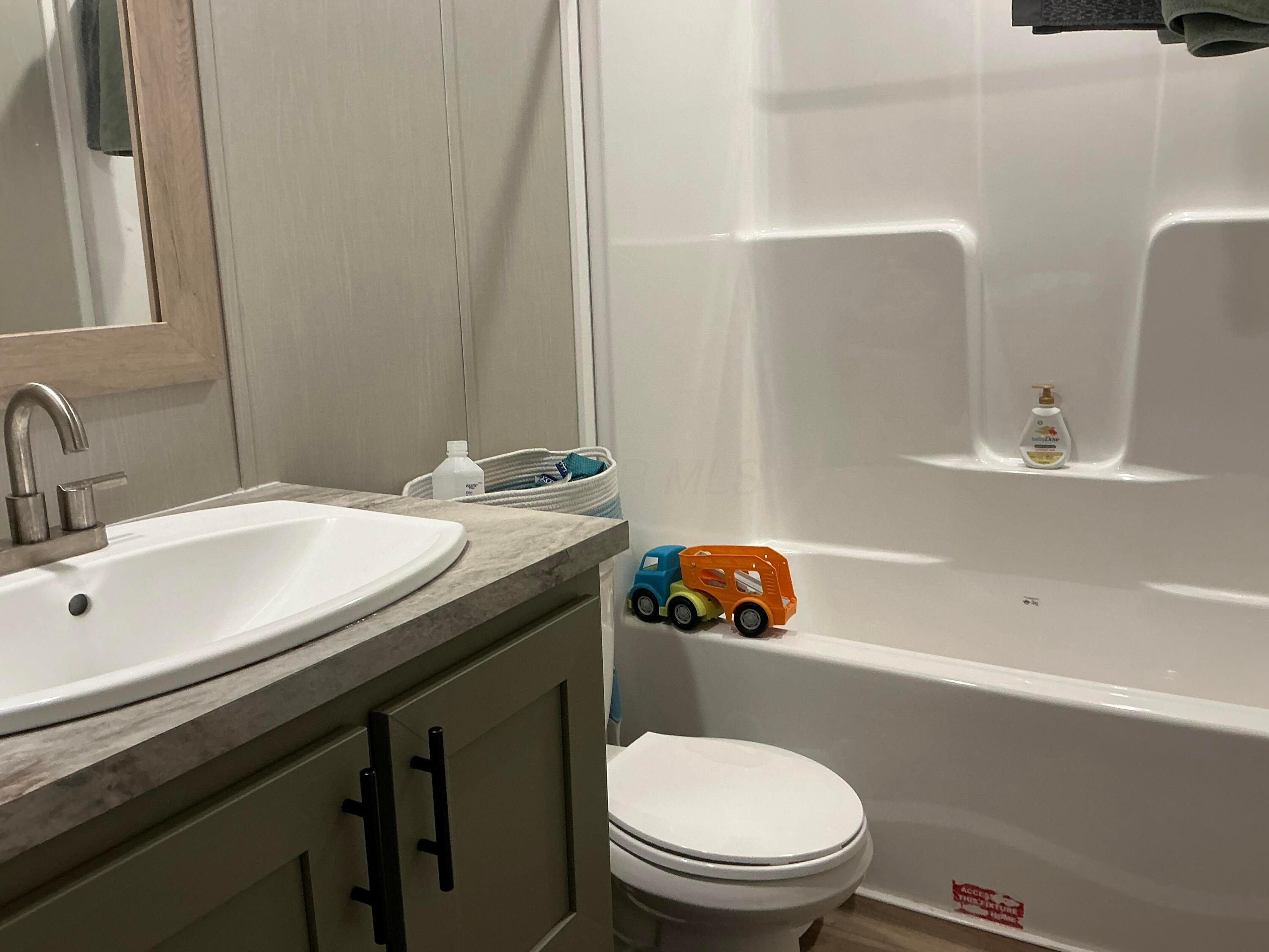 8565 Smith-Calhoun Road, Unit 84 Plain City, OH 43064 - Photo 15 of 17 IMG_1674