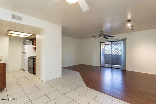 $182,500 | 4211 East Palm Lane, Unit 219, Phoenix, AZ 85008
