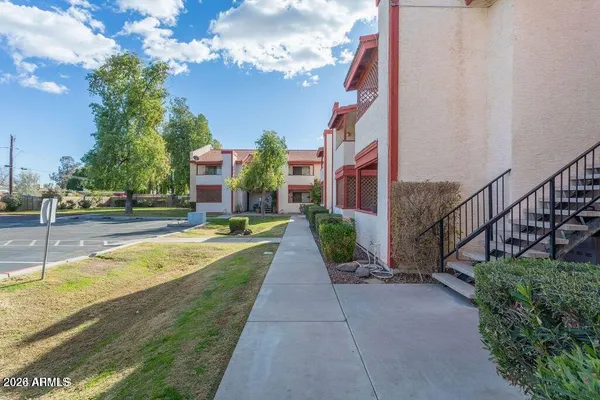 $182,500 | 4211 East Palm Lane, Unit 219, Phoenix, AZ 85008