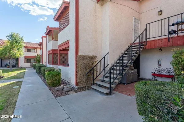 $182,500 | 4211 East Palm Lane, Unit 219, Phoenix, AZ 85008