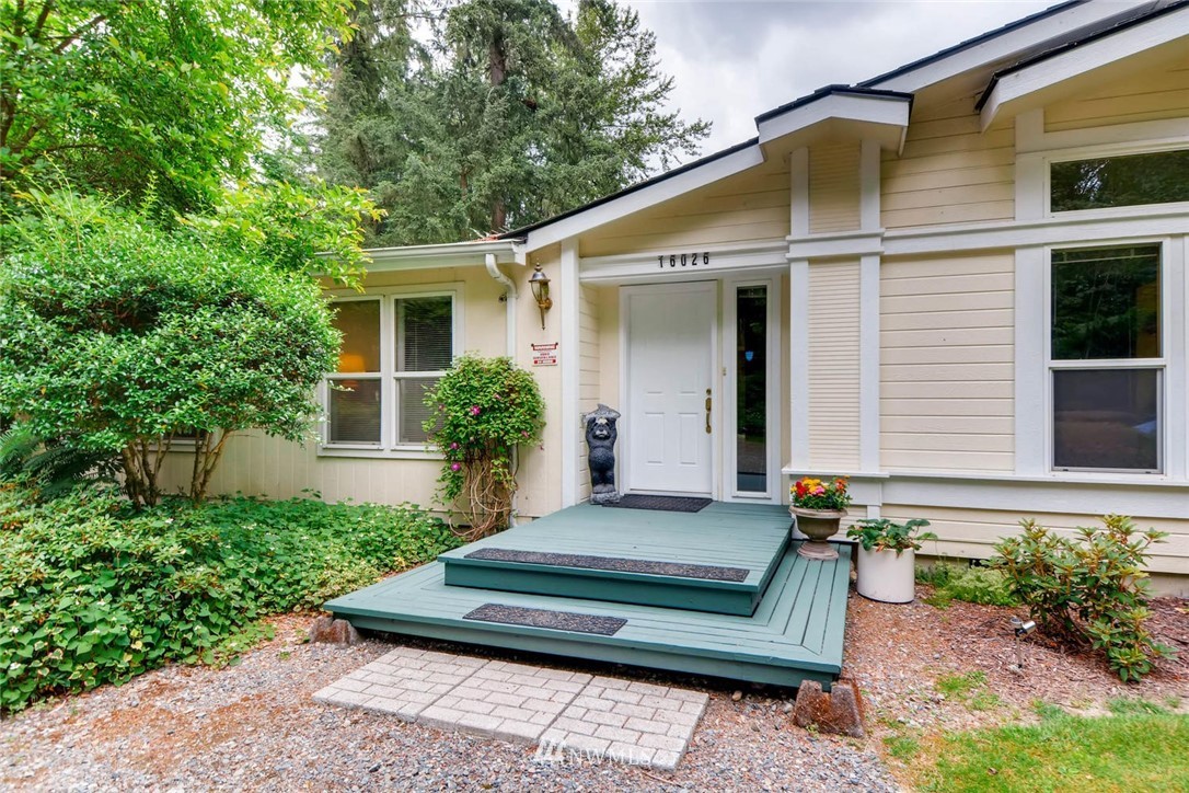 16026 Renton Issaquah Road Southeast Renton, WA 98059 - Photo 4 of 25