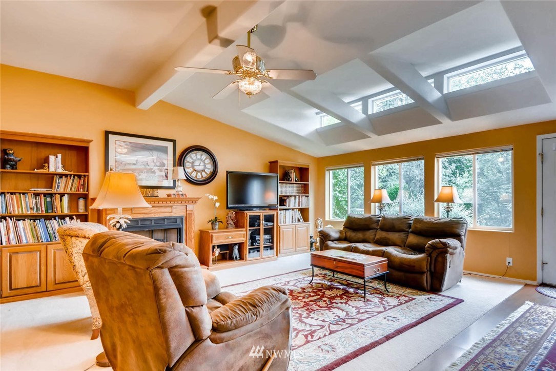 16026 Renton Issaquah Road Southeast Renton, WA 98059 - Photo 10 of 25