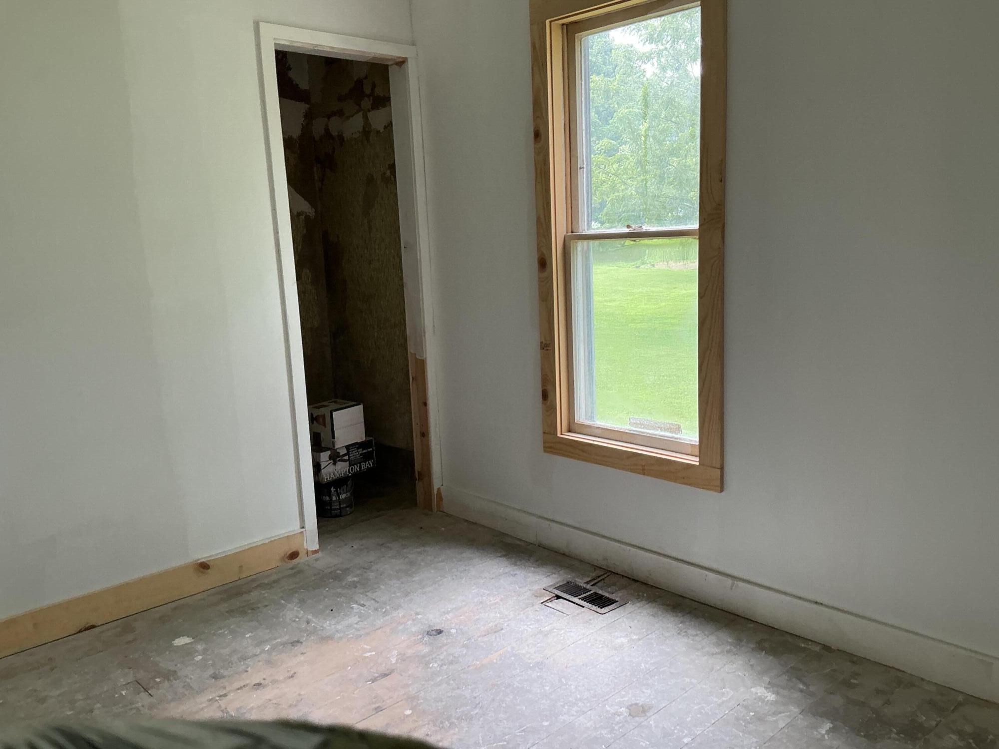 143 Monroe Street Springport, MI 49284 - Photo 8 of 12 IMG_0376
