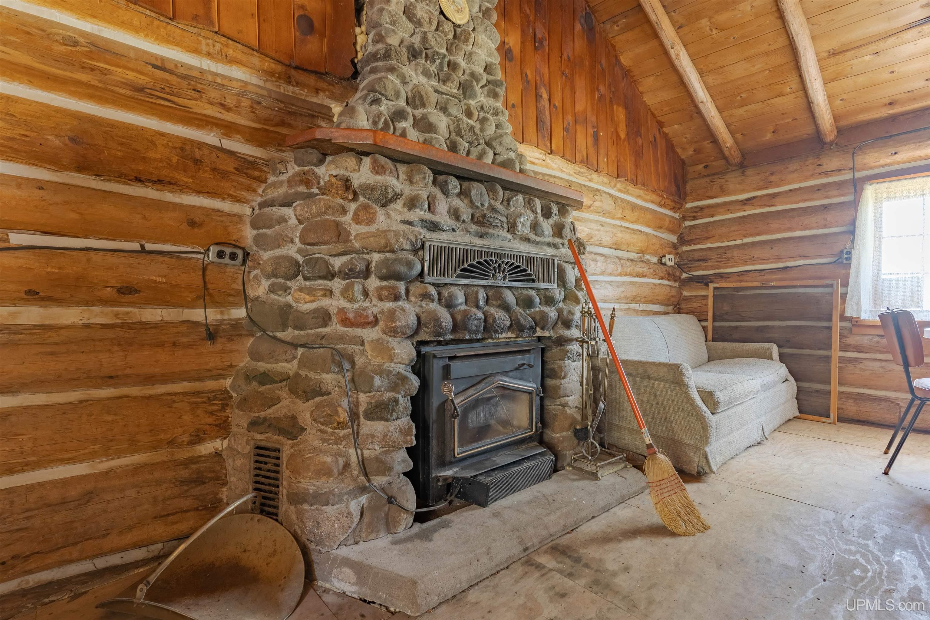 152 Jarvi Road Crystal Falls, MI 49920 - Photo 4 of 28