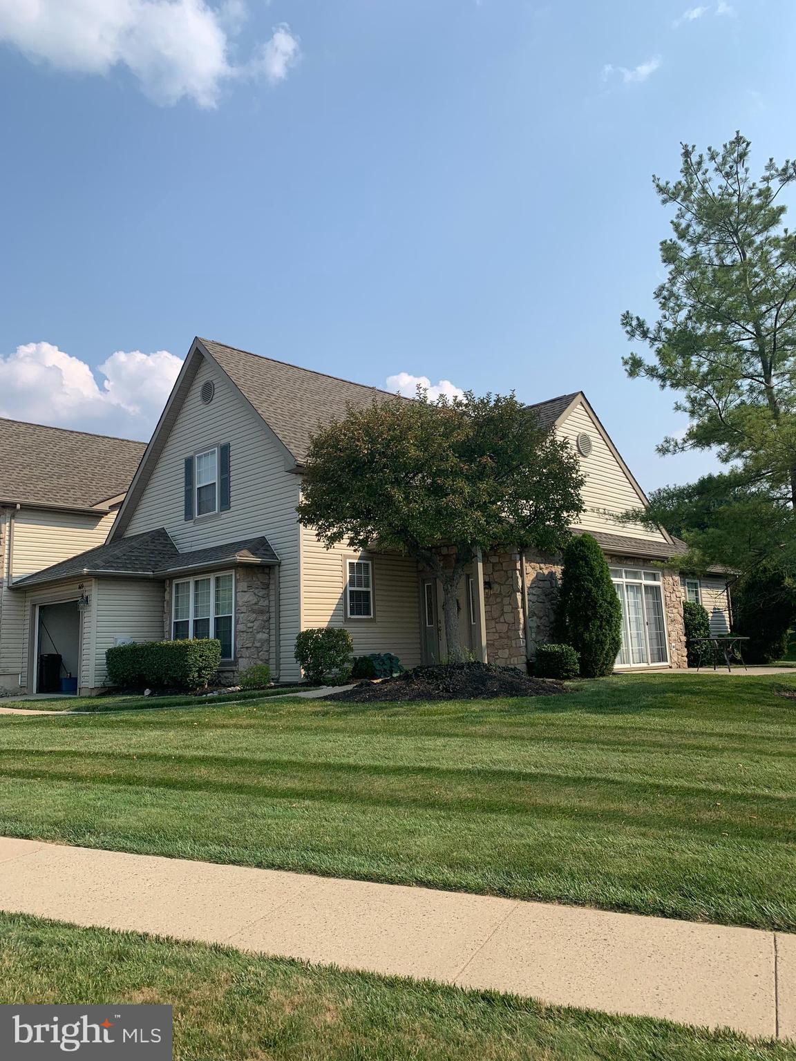 1619 Yorktown Road, Unit 49 Jamison, PA 18929 - Photo 2 of 39 End unit view