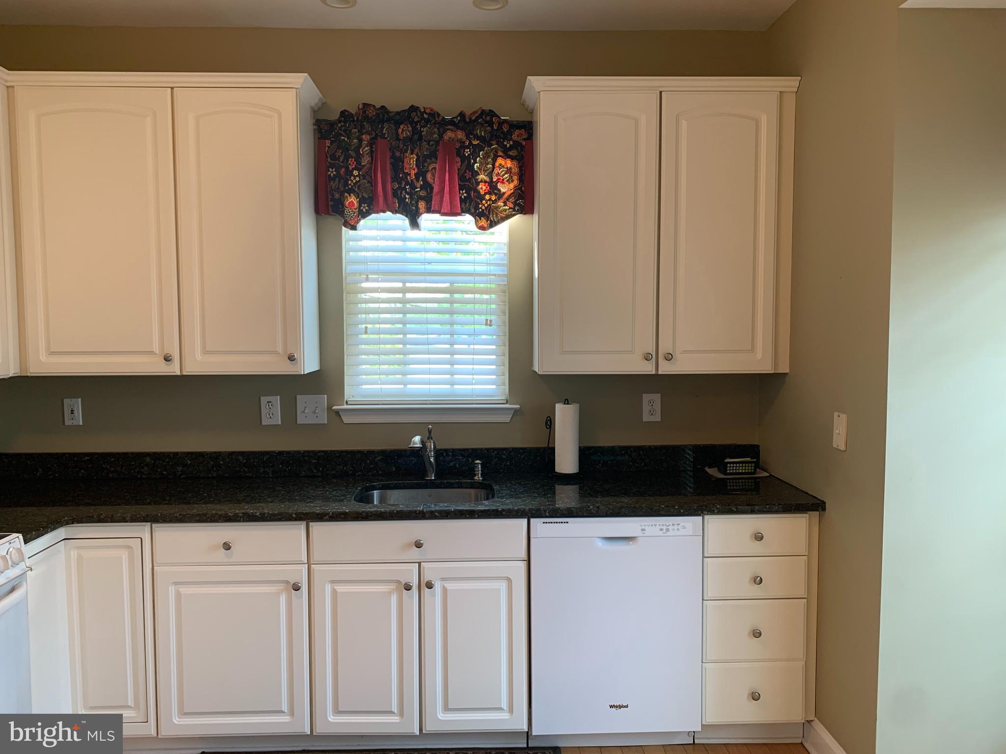 1619 Yorktown Road, Unit 49 Jamison, PA 18929 - Photo 16 of 39 Kitchen