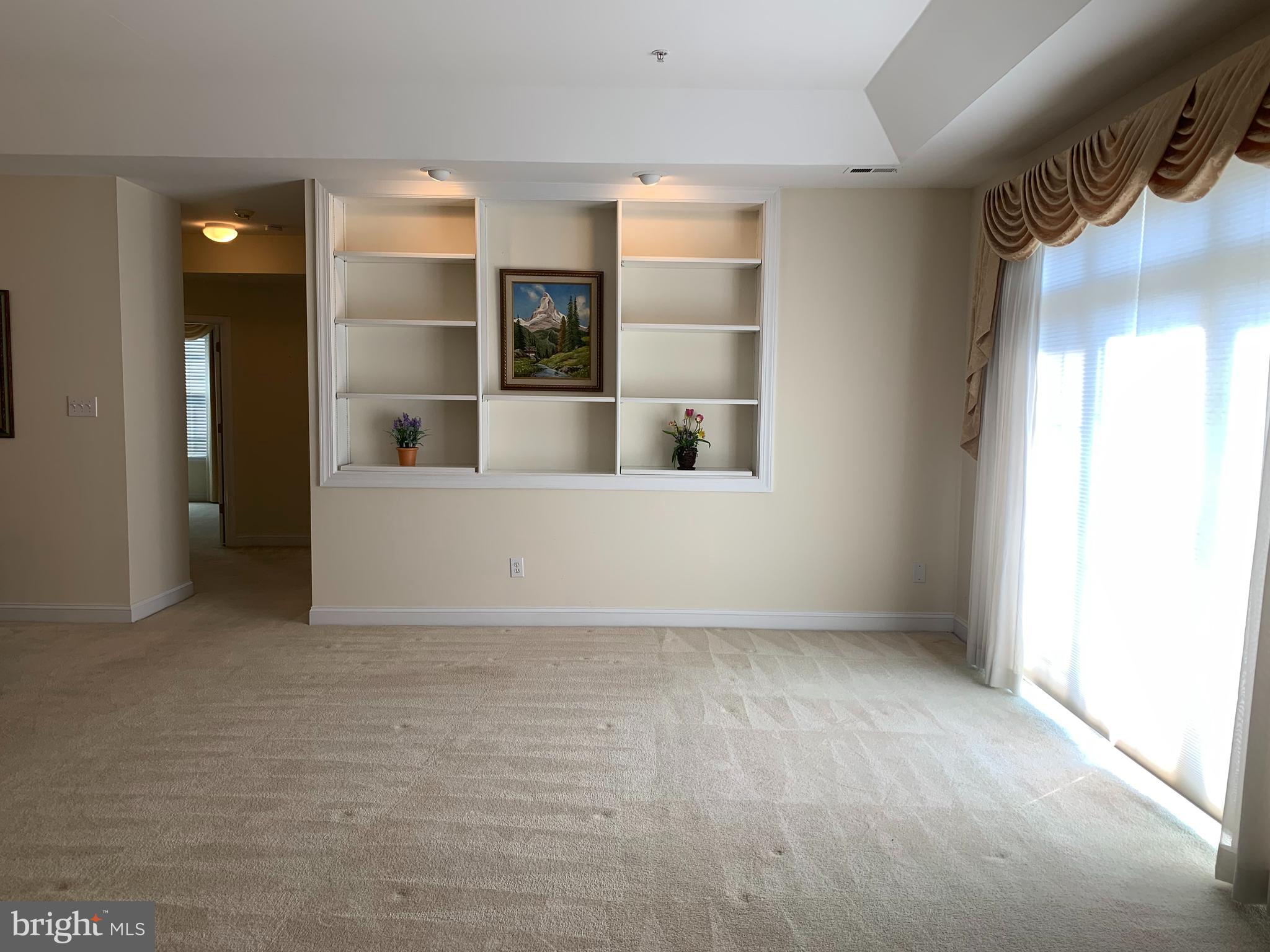 1619 Yorktown Road, Unit 49 Jamison, PA 18929 - Photo 9 of 39 Living Room