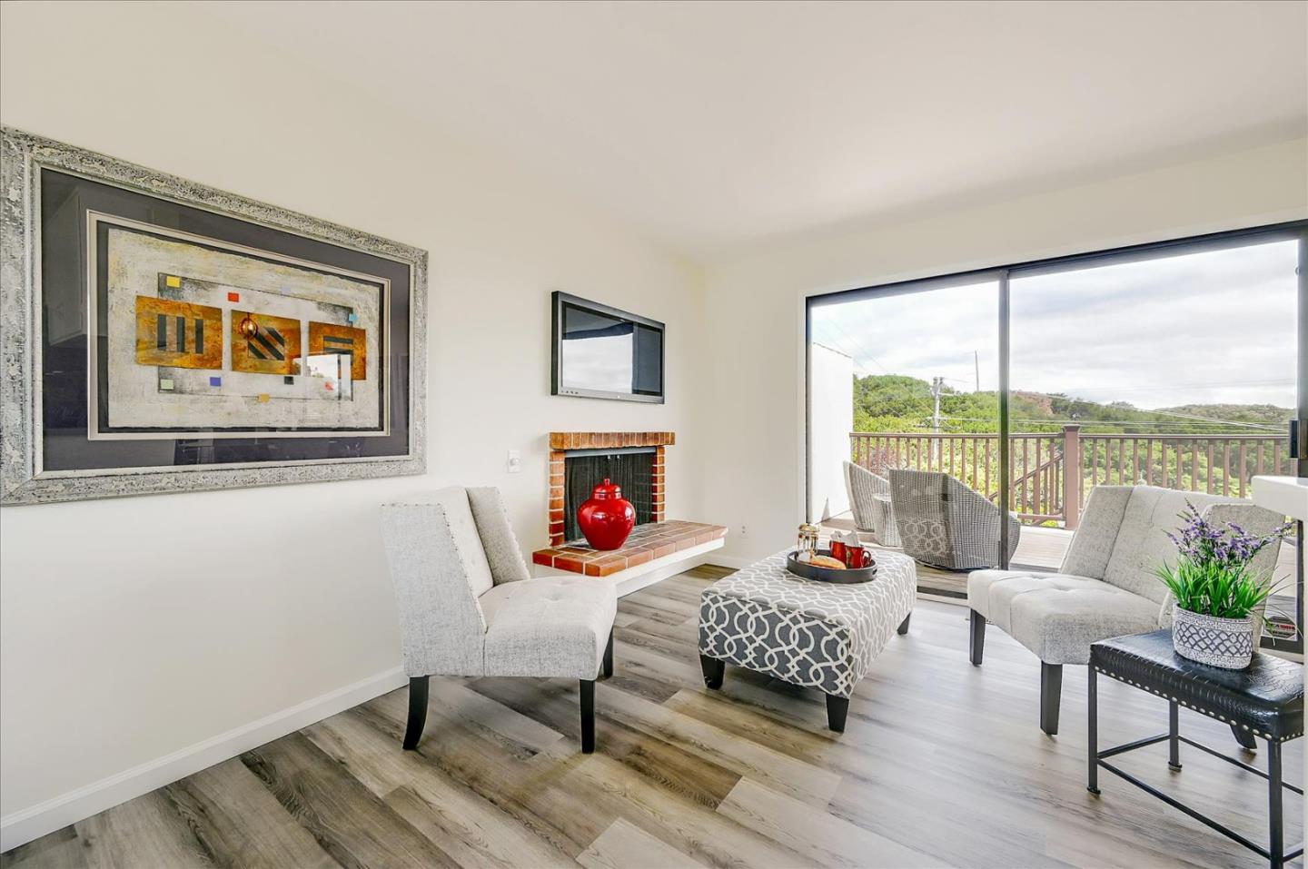 1092 Crestview Drive Millbrae, CA 94030 - Photo 15 of 34 a living room with furniture and a window