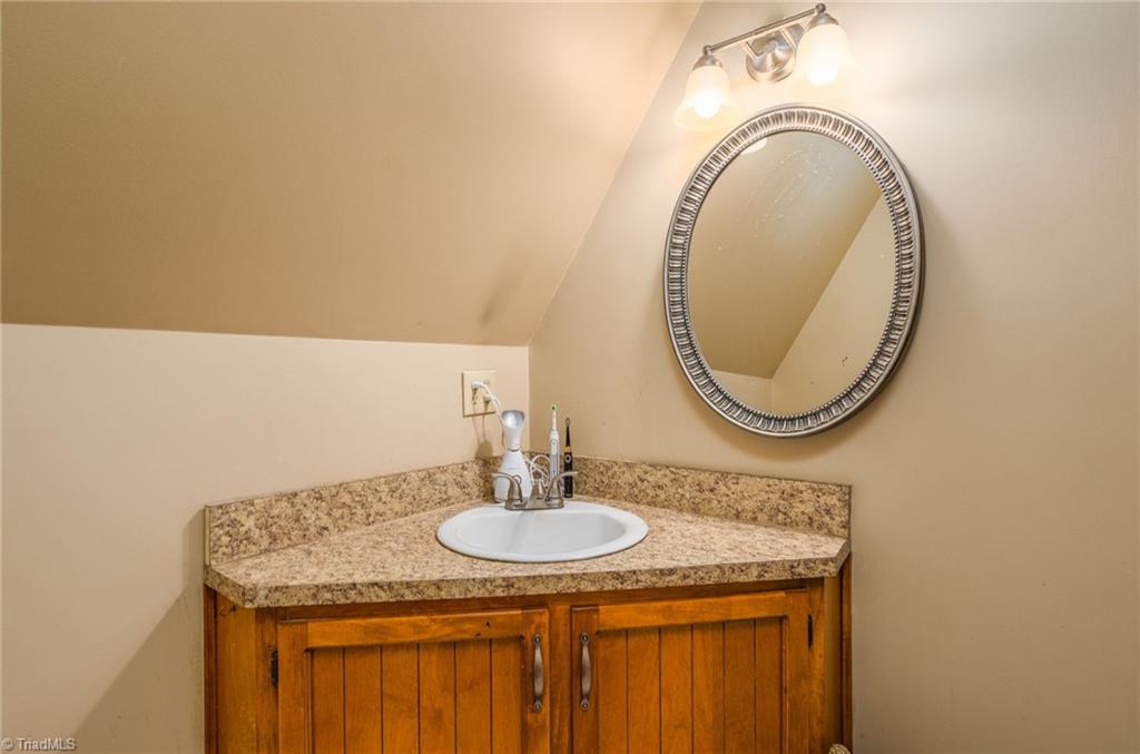 5935 Frye Bridge Road Clemmons, NC 27012 - Photo 14 of 25 Gallery Image 14